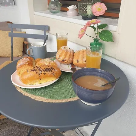 Coquette Maison, Cote Chateau A En Alsace